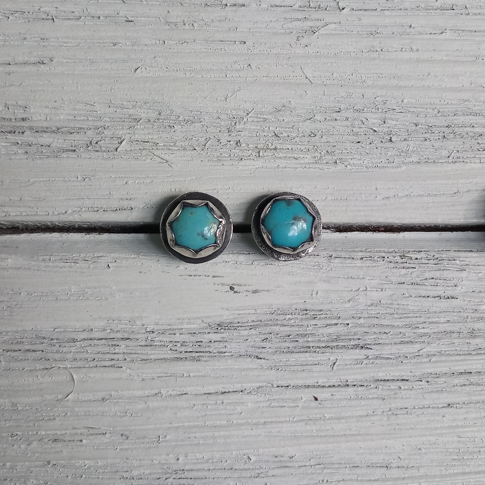 Turquoise stud earrings - Picture 6 of 10